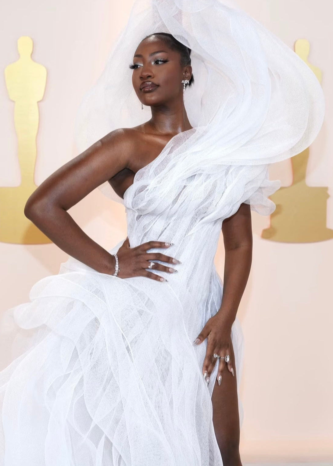 Tems in Lever Couture at the Oscars