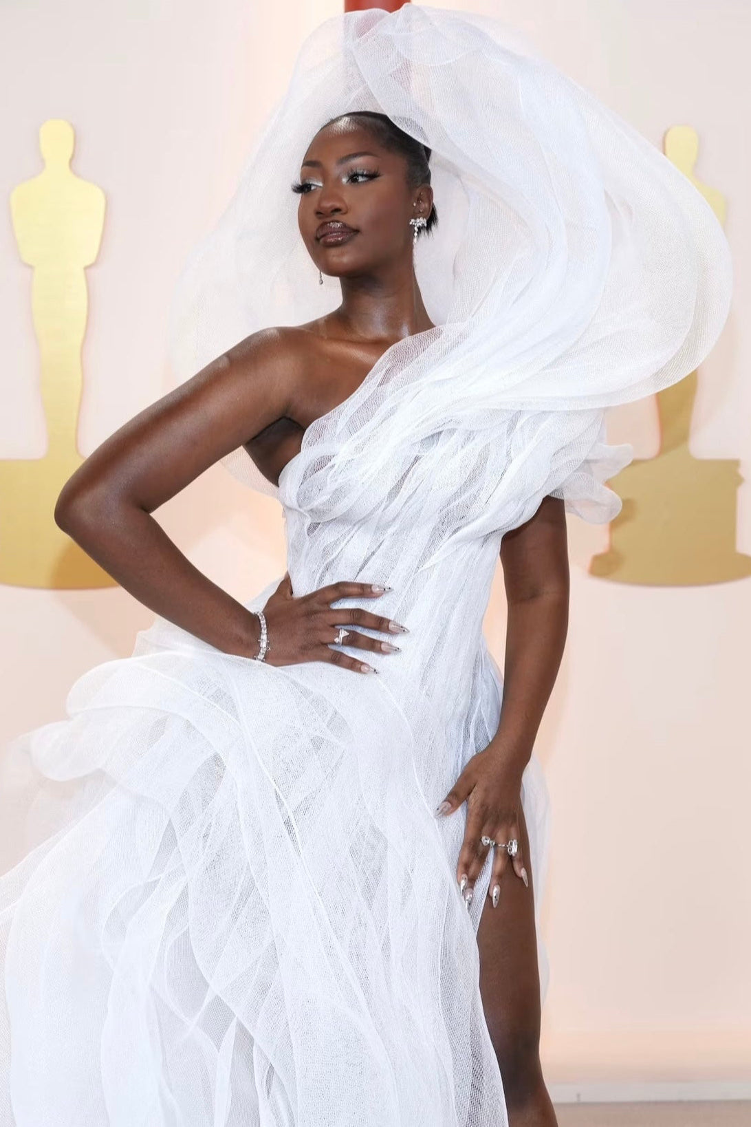 Tems in Lever Couture at the Oscars